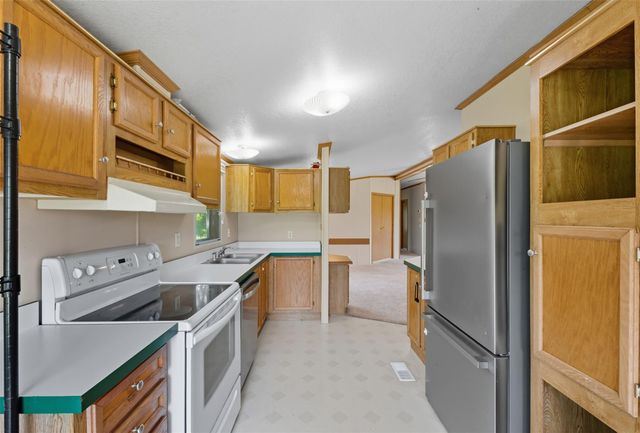 128 Hill Top Lane, Huntsville, TX 77320