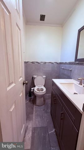 24 VISTA RD, Hamilton, NJ 08690