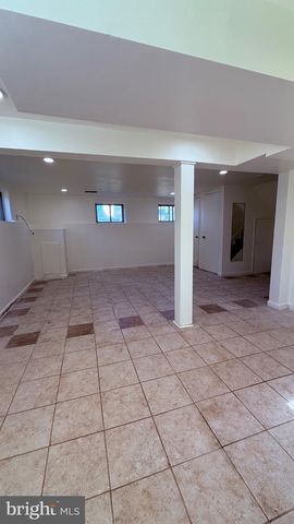 24 VISTA RD, Hamilton, NJ 08690