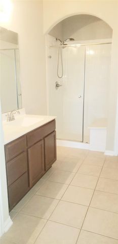 8723 W Crescent Lake Circle, Baytown, TX 77521