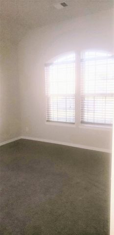 8723 W Crescent Lake Circle, Baytown, TX 77521