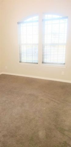 8723 W Crescent Lake Circle, Baytown, TX 77521