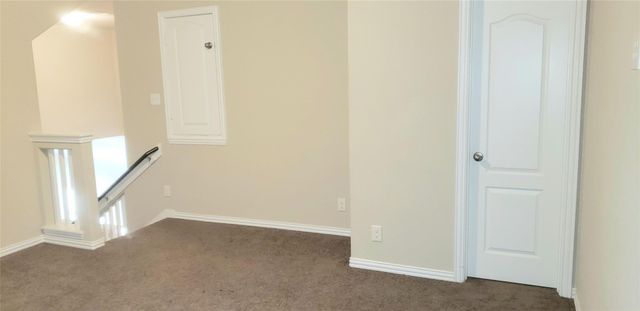 8723 W Crescent Lake Circle, Baytown, TX 77521
