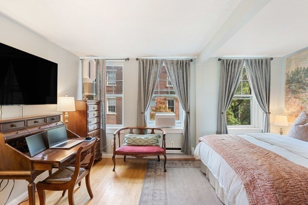 9 Hancock Street 4, Boston, MA 02114