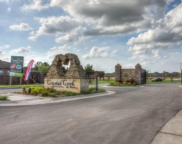 2405 Crystal Creek Drive, Yukon, OK 73099