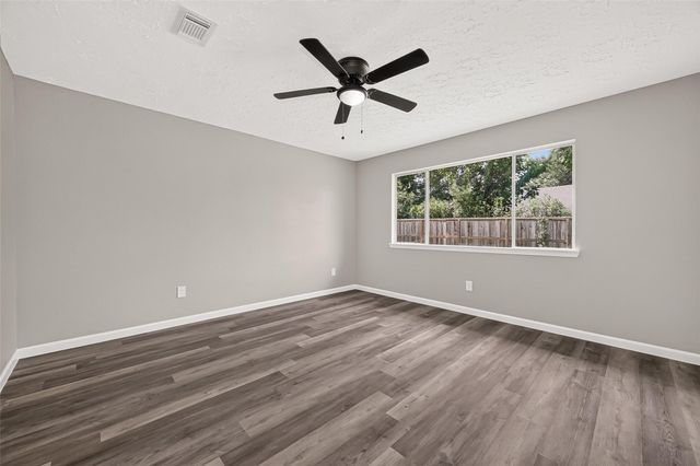 15718 Wingdale Drive, Houston, TX 77082