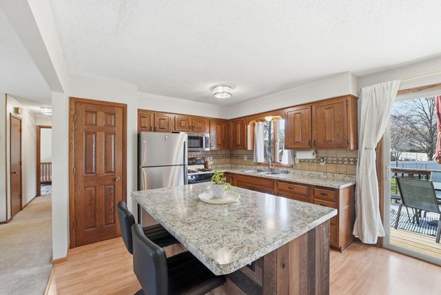 819 Johnson St, Anoka, MN 55303