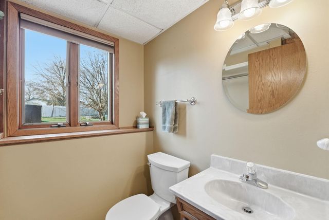 819 Johnson St, Anoka, MN 55303