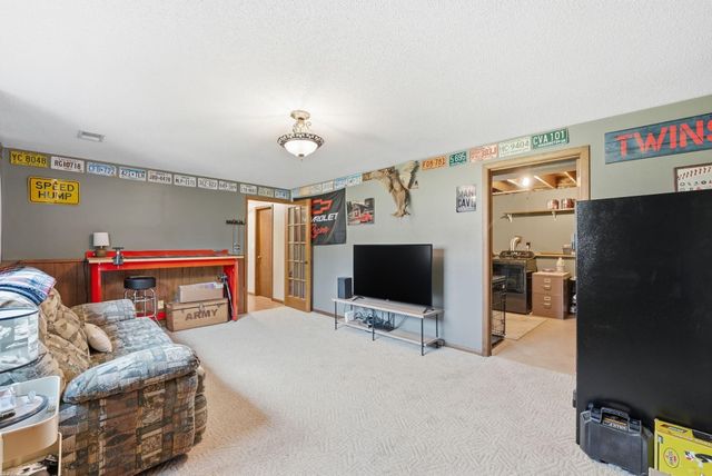 819 Johnson St, Anoka, MN 55303