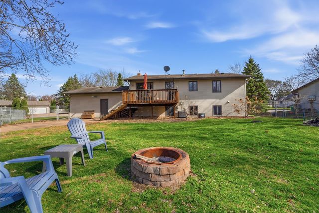 819 Johnson St, Anoka, MN 55303