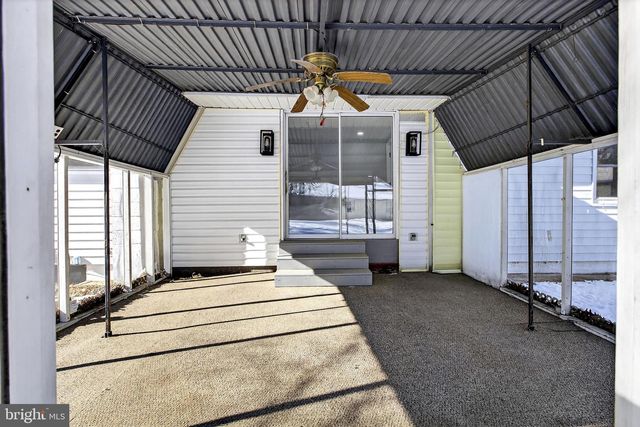 5 CHARLES AVE, Blackwood, NJ 08012