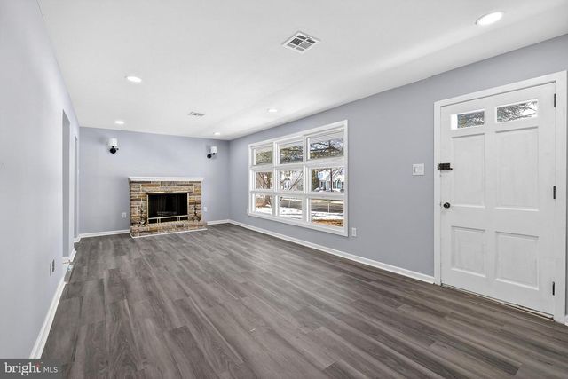 5 CHARLES AVE, Blackwood, NJ 08012