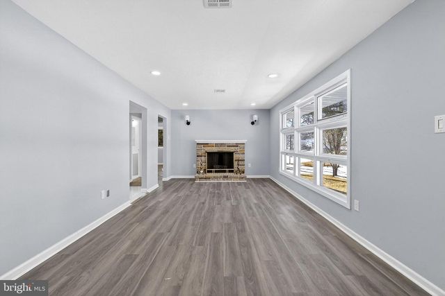 5 CHARLES AVE, Blackwood, NJ 08012