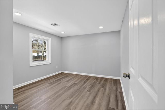 5 CHARLES AVE, Blackwood, NJ 08012