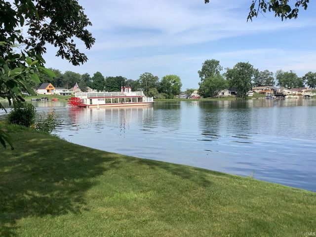 420 EMS W17 Lane, North Webster, IN 46555