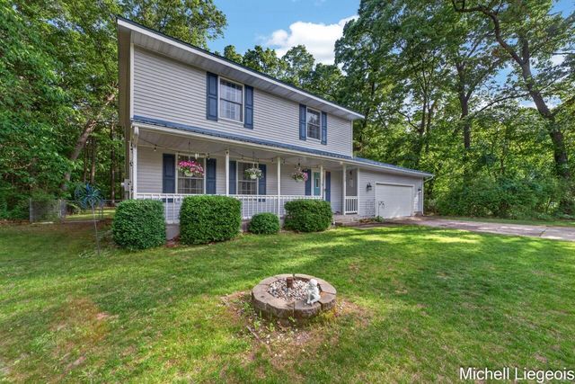 3325 S Riverwood Drive, Twin Lake, MI 49457