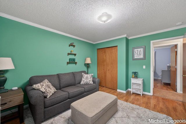3325 S Riverwood Drive, Twin Lake, MI 49457