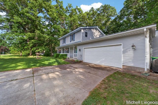 3325 S Riverwood Drive, Twin Lake, MI 49457