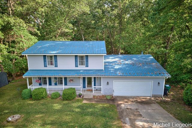 3325 S Riverwood Drive, Twin Lake, MI 49457