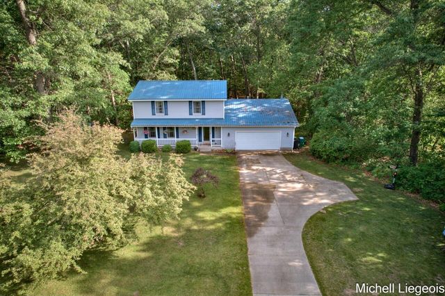 3325 S Riverwood Drive, Twin Lake, MI 49457