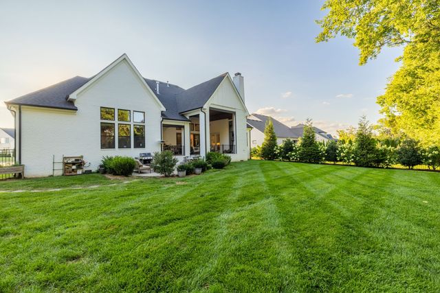 1878 Traditions Cir, Brentwood, TN 37027