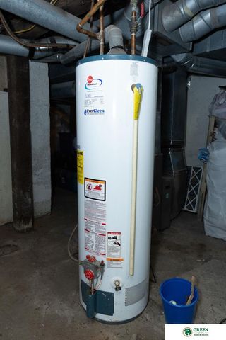 901 N Platte Avenue, York, NE 68467