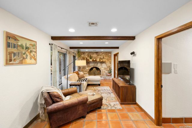 5678 Circle Oak, Bulverde, TX 78163