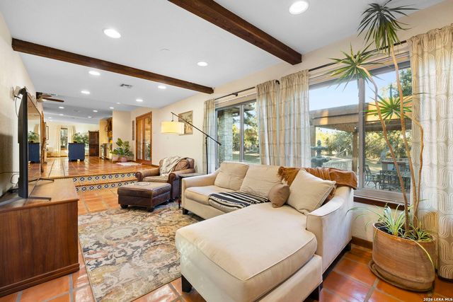 5678 Circle Oak, Bulverde, TX 78163