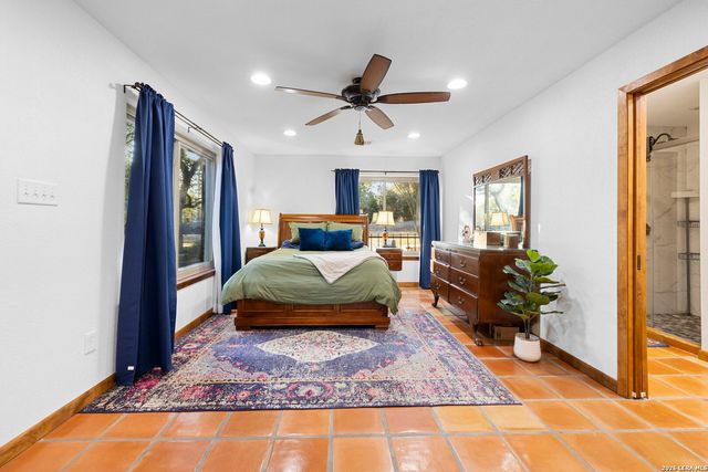 5678 Circle Oak, Bulverde, TX 78163