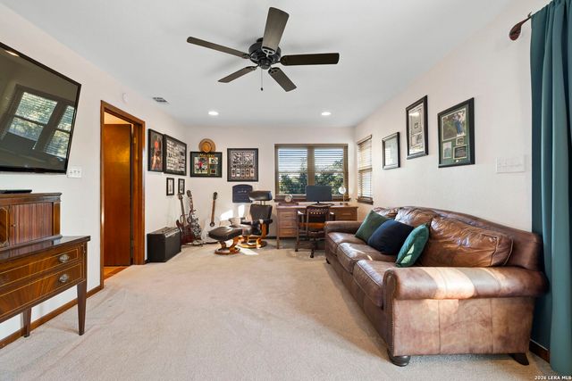 5678 Circle Oak, Bulverde, TX 78163