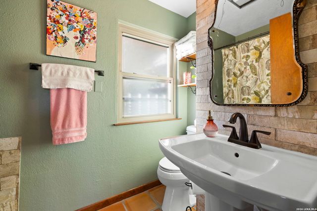 5678 Circle Oak, Bulverde, TX 78163