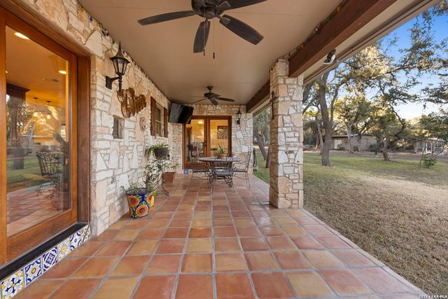 5678 Circle Oak, Bulverde, TX 78163