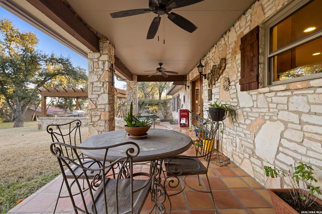 5678 Circle Oak, Bulverde, TX 78163