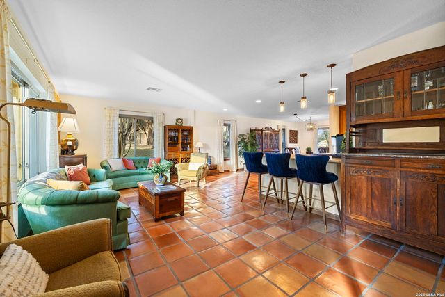 5678 Circle Oak, Bulverde, TX 78163