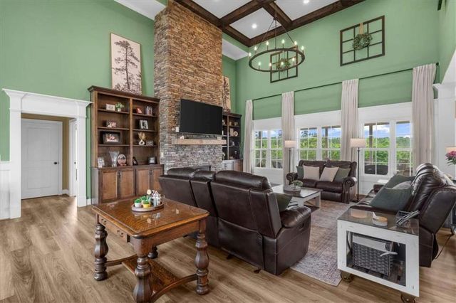 380 Ward Mountain Road, Kingston, GA 30145