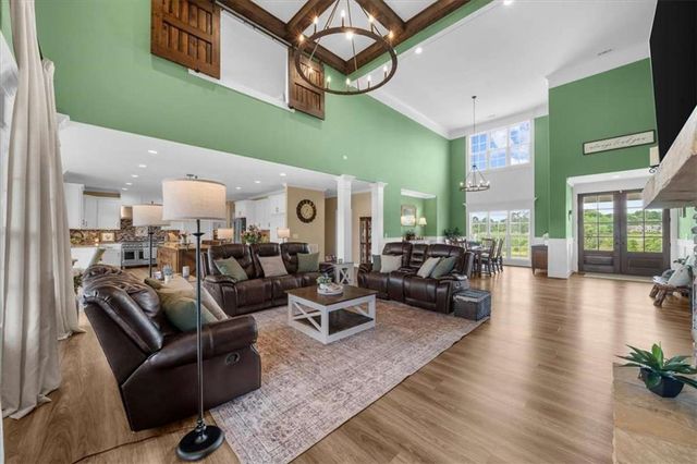 380 Ward Mountain Road, Kingston, GA 30145