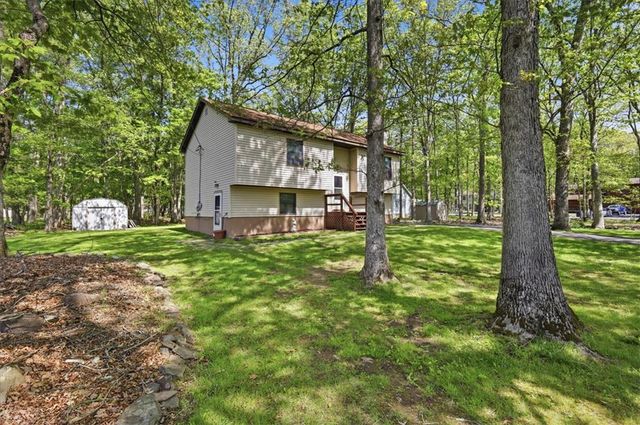 12602 Big Bear Drive, East Stroudsburg, PA 18302