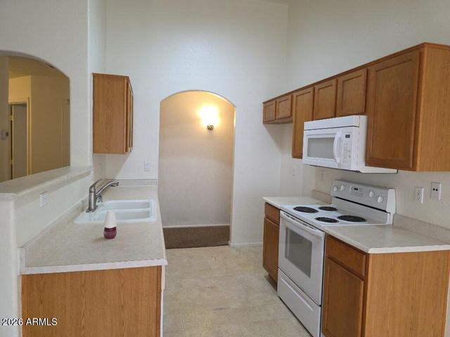 16536 W MORELAND Street, Goodyear, AZ 85338