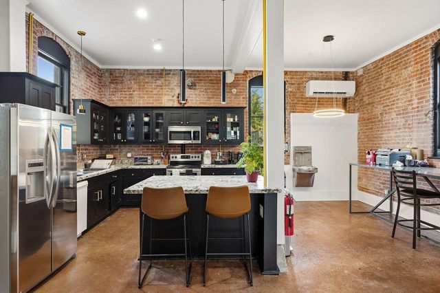 1719 Houston Avenue, Houston, TX 77007