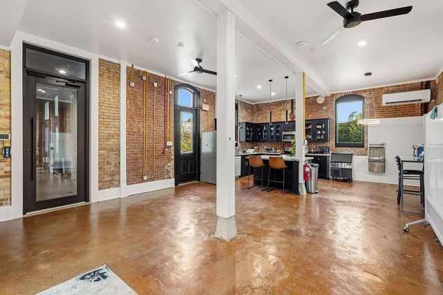 1719 Houston Avenue, Houston, TX 77007