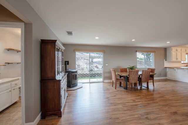 29395 Revis Road, Coarsegold, CA 93614