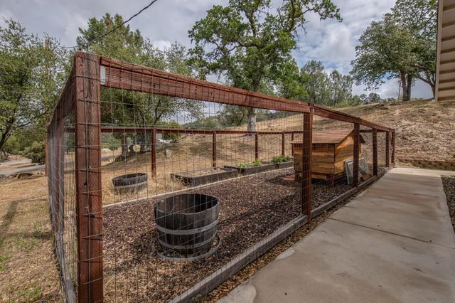 29395 Revis Road, Coarsegold, CA 93614