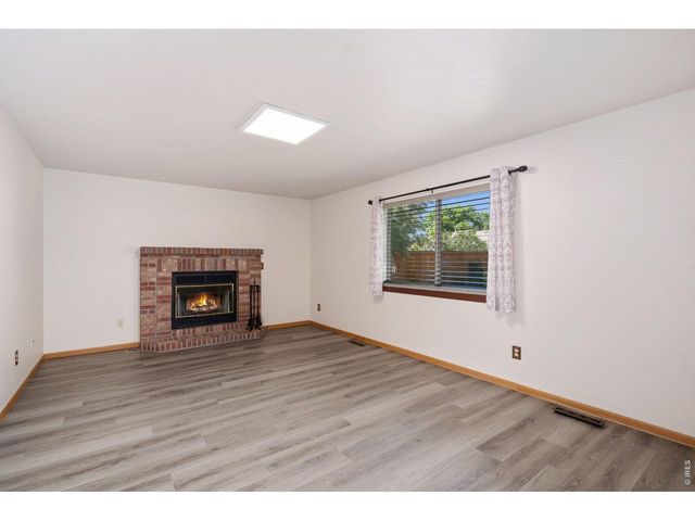 363 Sunmountain Dr, Loveland, CO 80538