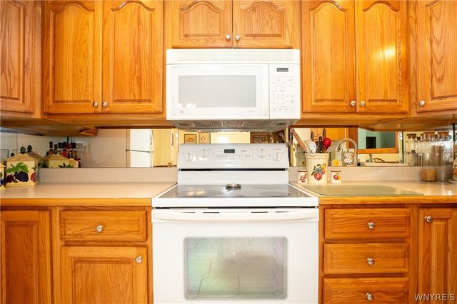 17 Mayberry Drive East, Cheektowaga, NY 14227