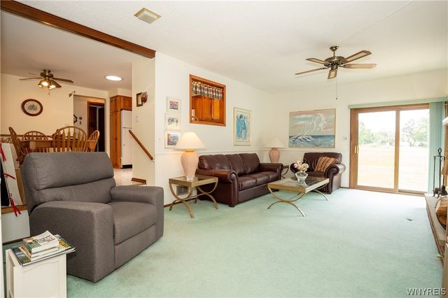 17 Mayberry Drive East, Cheektowaga, NY 14227
