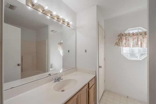 5825 Terra Drive, Arlington, TX 76017