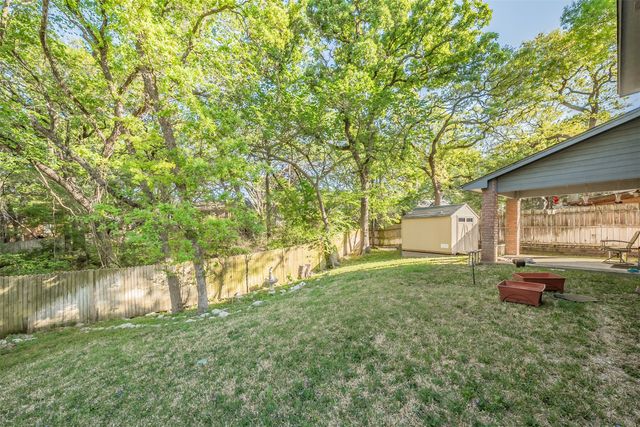 5825 Terra Drive, Arlington, TX 76017