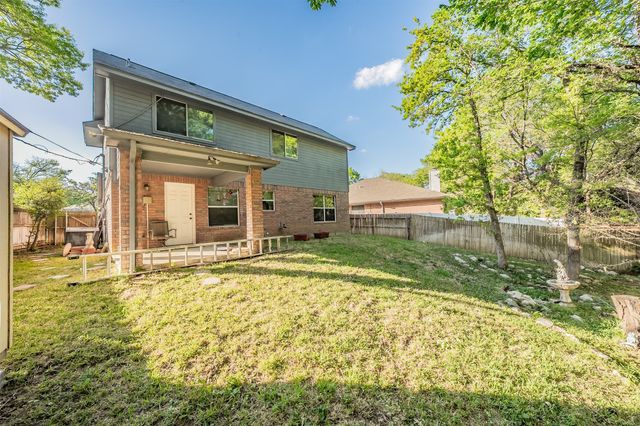 5825 Terra Drive, Arlington, TX 76017