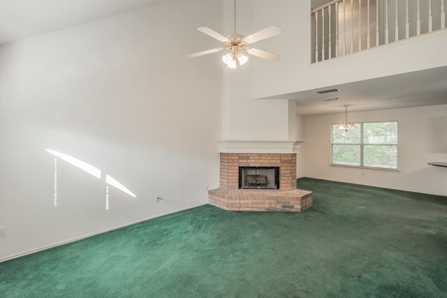 5825 Terra Drive, Arlington, TX 76017