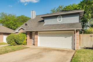 5825 Terra Drive, Arlington, TX 76017